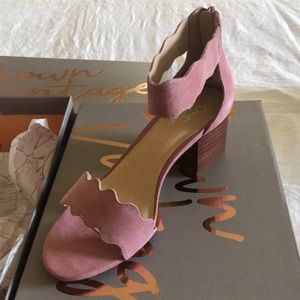 Crown vintage brand new wood wedge sandals